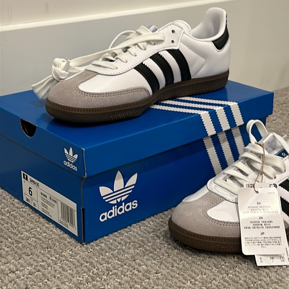 adidas gazelle silver green womens Adidas Samba Classic | Men's | (FMF) Black/Gold
